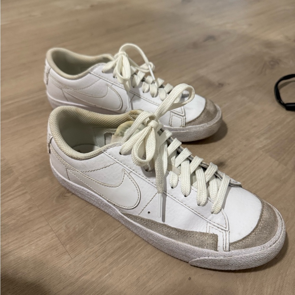 Nike Blazer Low '77 GS Big Kids White/White size 5.5Y